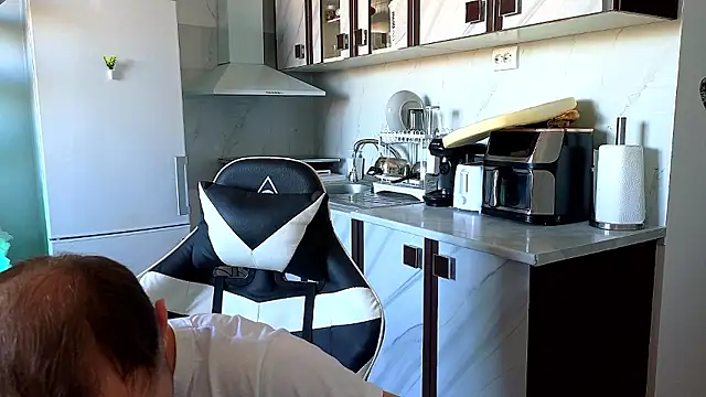 RyanStorm_ webcam