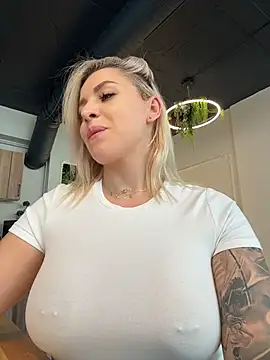 IveySin webcam