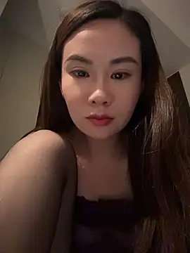 Yioyio-666 webcam