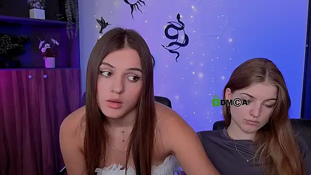 lisa_dark_ webcam
