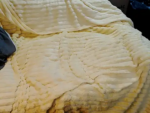 Trish_CurveCock webcam