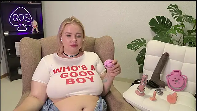MargotGrey live cam on StripChat