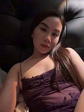 Yioyio-666 webcam