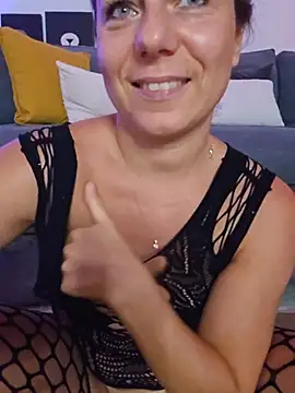 AngelaDesires live cam preview