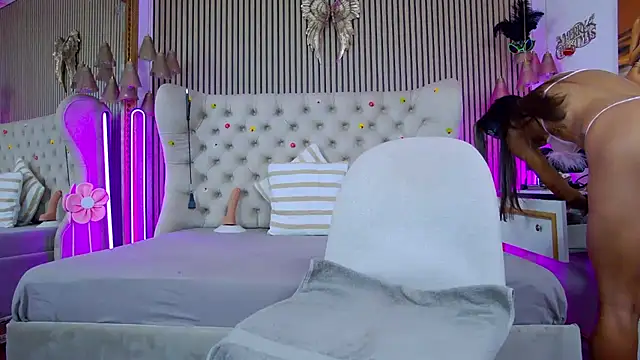 PlayfulShow webcam