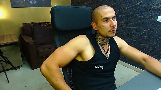 RomeoBodhi webcam