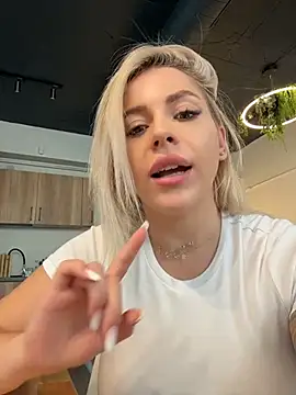 IveySin webcam