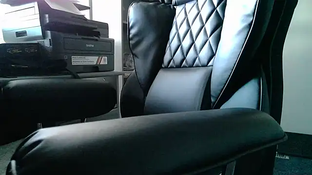 TrevorSteele webcam