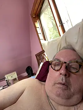 CharlieWeaver22 webcam