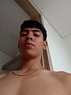 Lion_Boy18 webcam