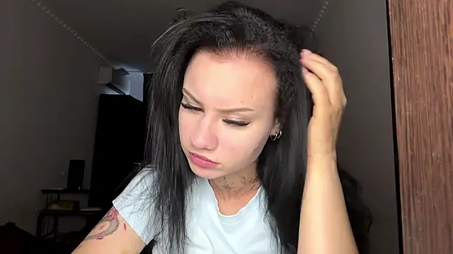 Ava_Lanchee webcam