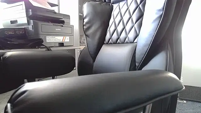 TrevorSteele webcam