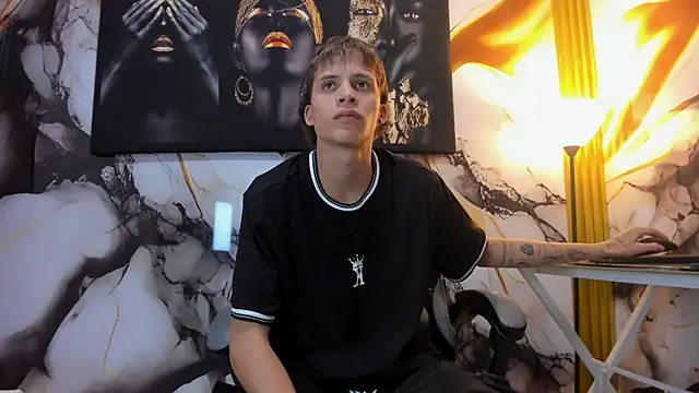 mono_blonde
