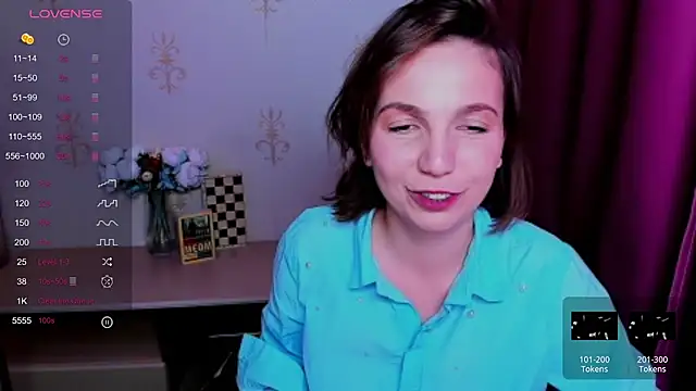 KindHazelHere_ webcam