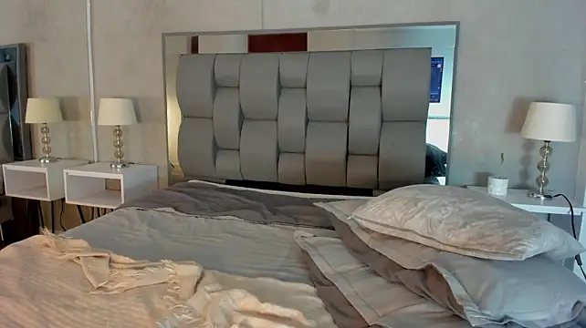 Charlie___Musk webcam