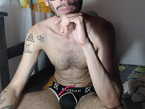alisterxxx