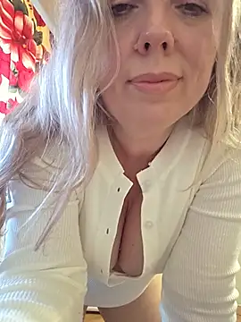 Irina3718 webcam