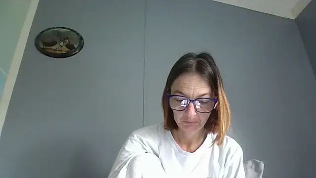 bamalove80 live cam preview