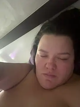 SunnyLeila2101 webcam
