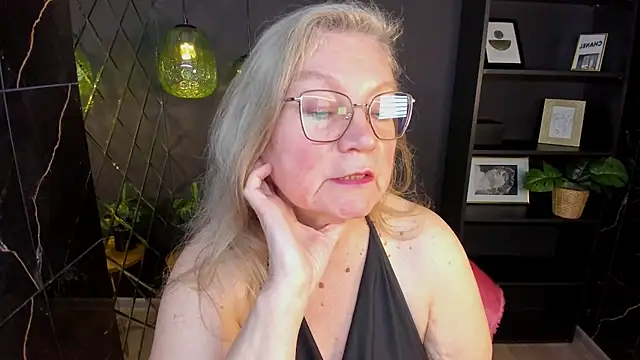 NataliMellow live cam preview
