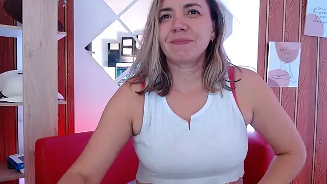 milfsecret69 live cam on StripChat