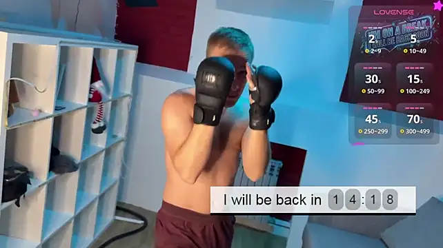 buddy_forman (Ask my age) - Cum splash 💦