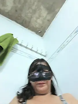 Pussy-xx webcam