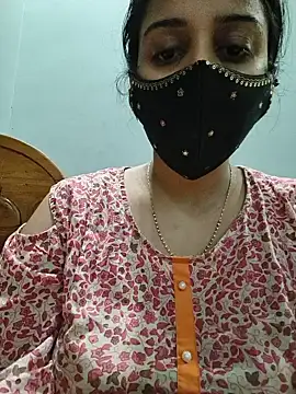 Tamil_shalini live cam on StripChat