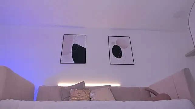 ahri_moon1 webcam