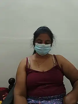 tamil_manjalmaami webcam