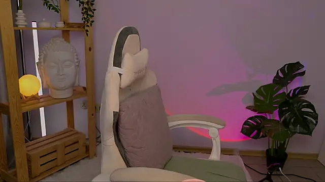 Justlittleeve webcam