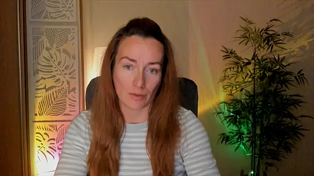 RebeccaMartinez webcam