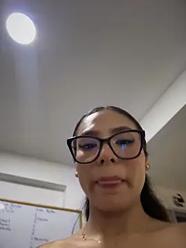 amira_cute2 webcam