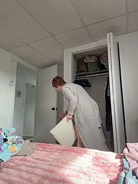 CurvesNChaos webcam