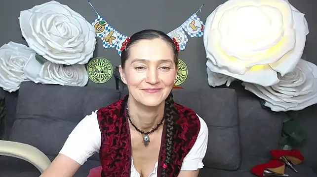 TayaFinch webcam
