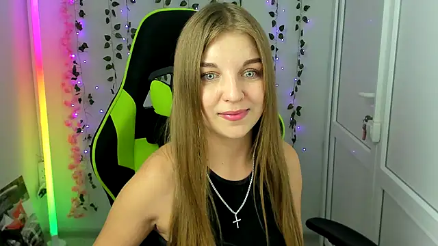 LuckyKinsley webcam