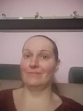 BustyLadyAlma webcam