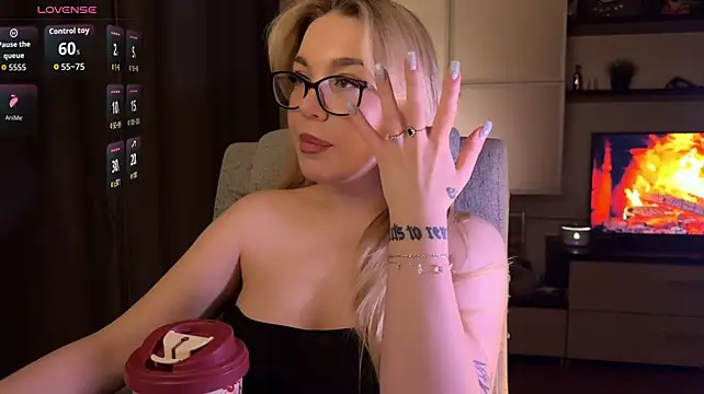 ariashaa webcam