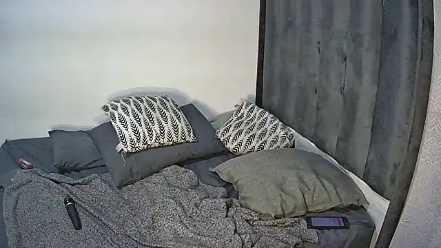 GoldenPussyXOXO webcam