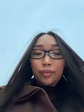 trytomakememoam (F young) - PANTIES OFF