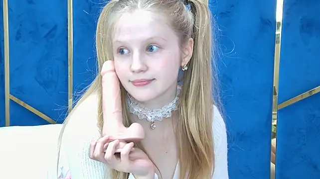 LilianHowards webcam