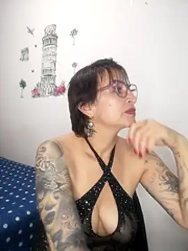 missrouge_tattoo live cam preview
