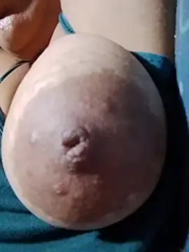 Hotmommax