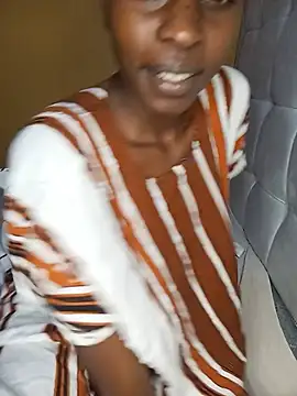 zinnah_q (F young) - Spank ass and dancing