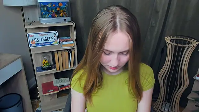 fredawaterfall (F teen) - Put My Fingers in panties