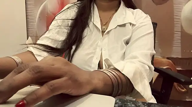 khushisharma (F milf) - love me like u do
