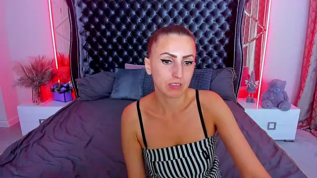 Rebecca_Diamond live cam preview