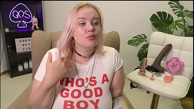 MargotGrey webcam