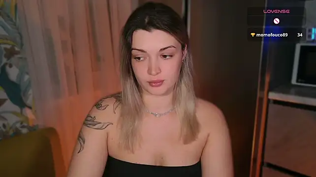 LadyDiLancaster live cam on StripChat