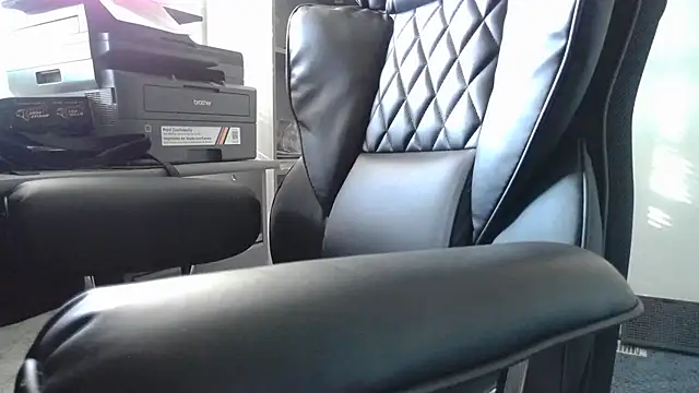 TrevorSteele webcam